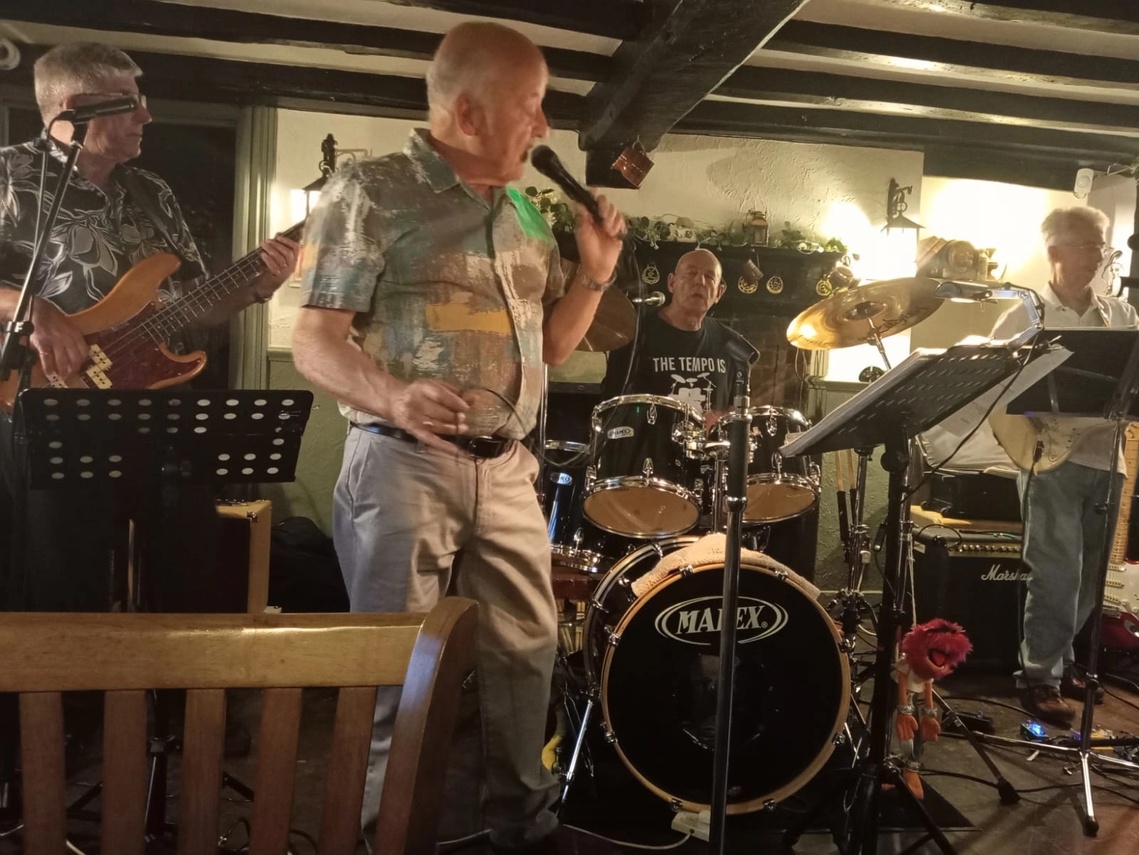 Shades Band